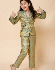 Sparkling Glitter Girl Outfit